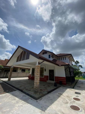 De Hatis Homestay KT Golf Resort